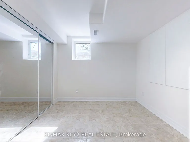 54 Oakford Dr #BASEMENT — Photo 15