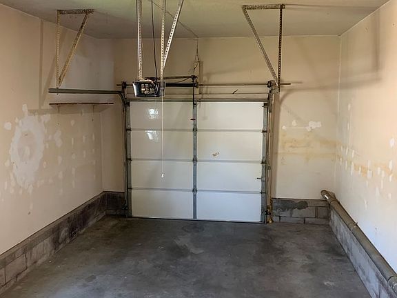 2nd image of 2224-2236 S Arizona Ave #38c174cef