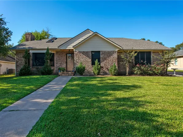 2509 Arbor Dr, Bryan, TX 77802