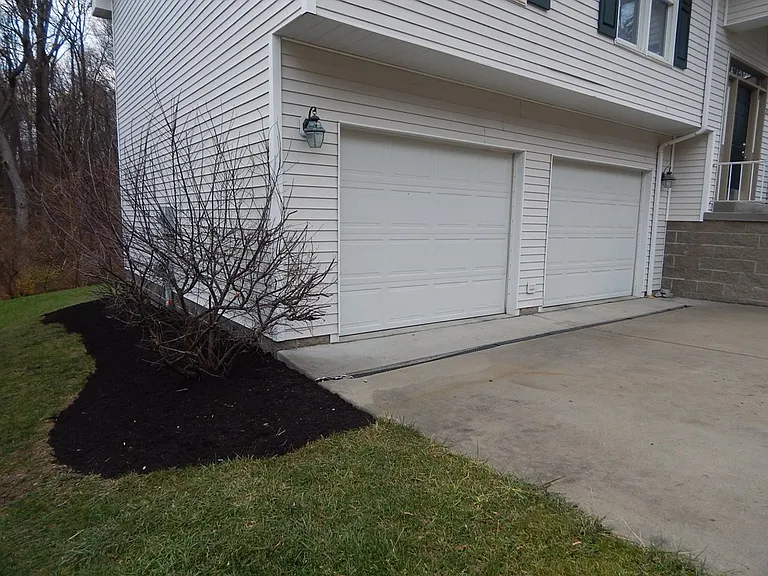 2054 Pinecrest Dr — Photo 17