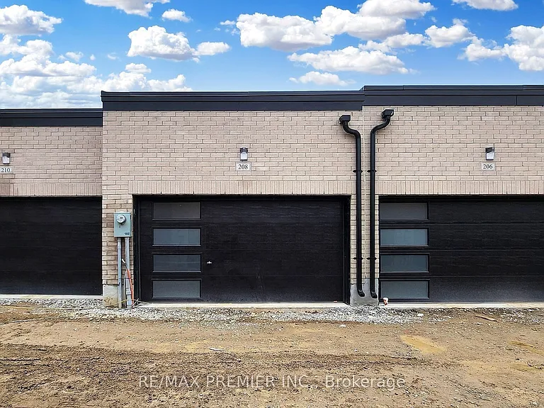 208 McRoberts Ave — Photo 35