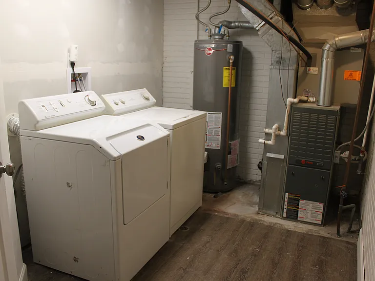 11 Amesbury St #11 — Photo 14