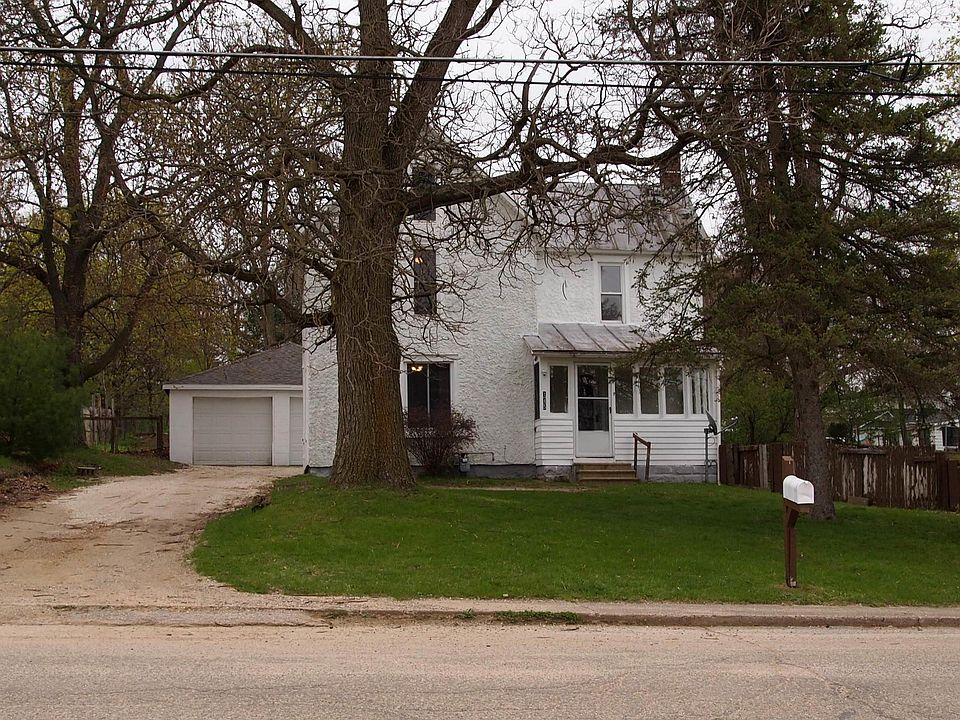 1st image of 145 Griswold St