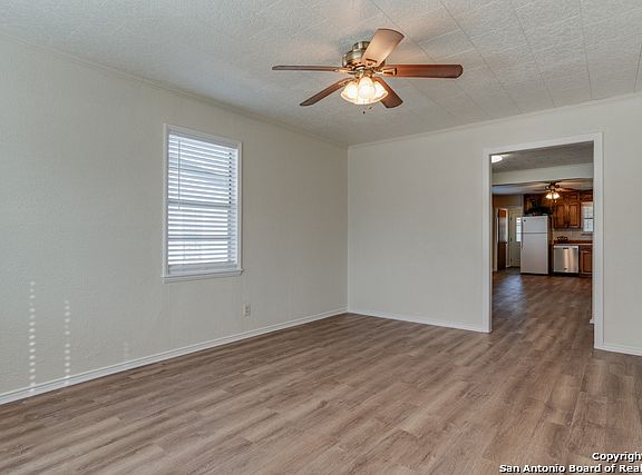 5th image of 403 Cantrell Dr