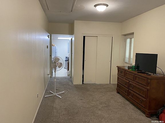 5th image of 4 Stiles Dr