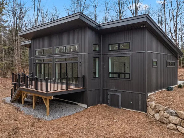 25 Brookridge Road, Grantham, NH 03753