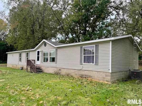 158 N Rogers Park Dr, Canton, IL 61520