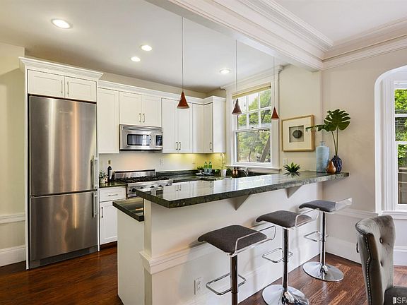 4th image of 1856 Franklin St APT 2
