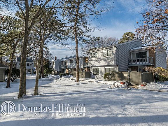 2nd image of 212 Springmeadow Dr Unit B