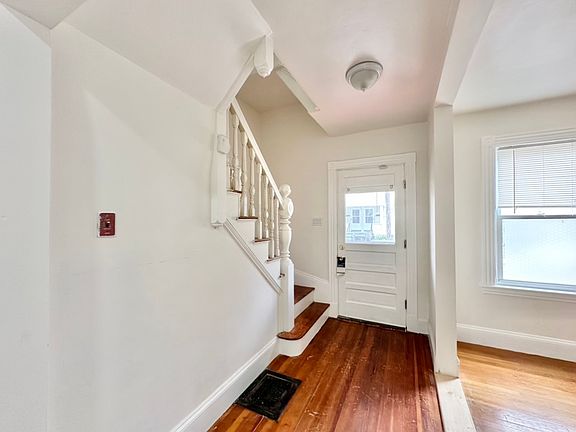 4th image of 11 N Payne St Unit 11