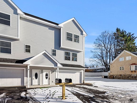 2nd image of 9 Newburg St #9