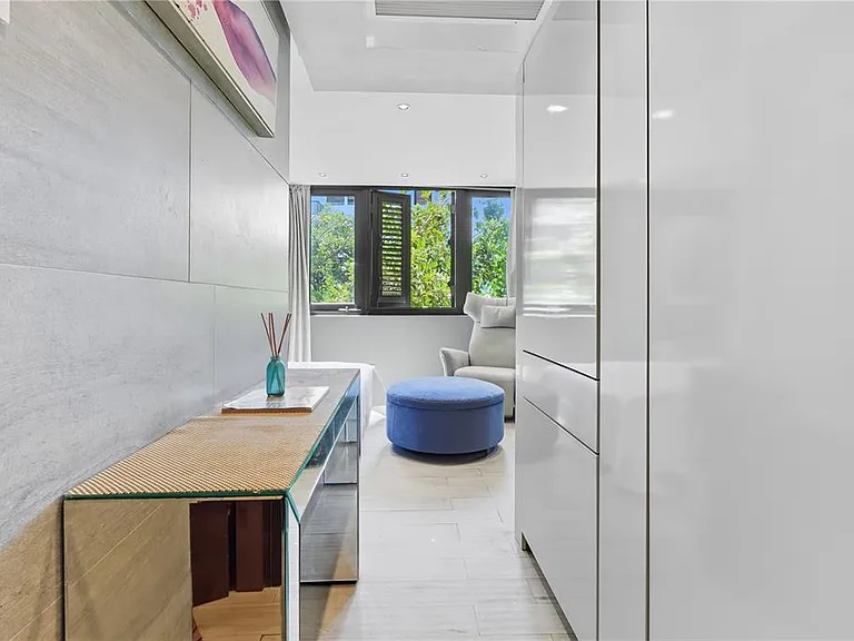 63 Kings Ct #3A — Photo 2