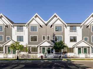 3450 Whittier Ave #14, Saanich, BC V8Z3R2