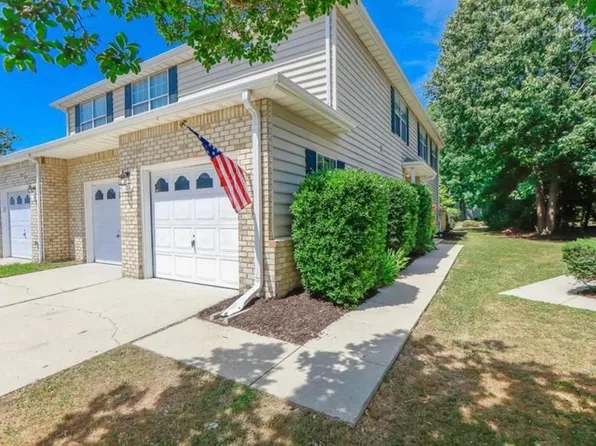 103 Belmont Cir #1, Yorktown, VA 23693