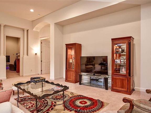 5th image of 1011 W Sun Valley Ct