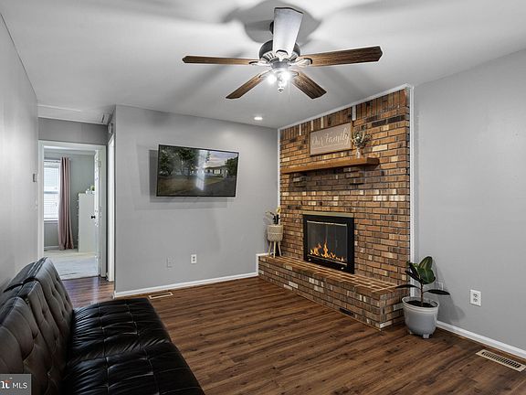 5th image of 1236 Dewberry Dr
