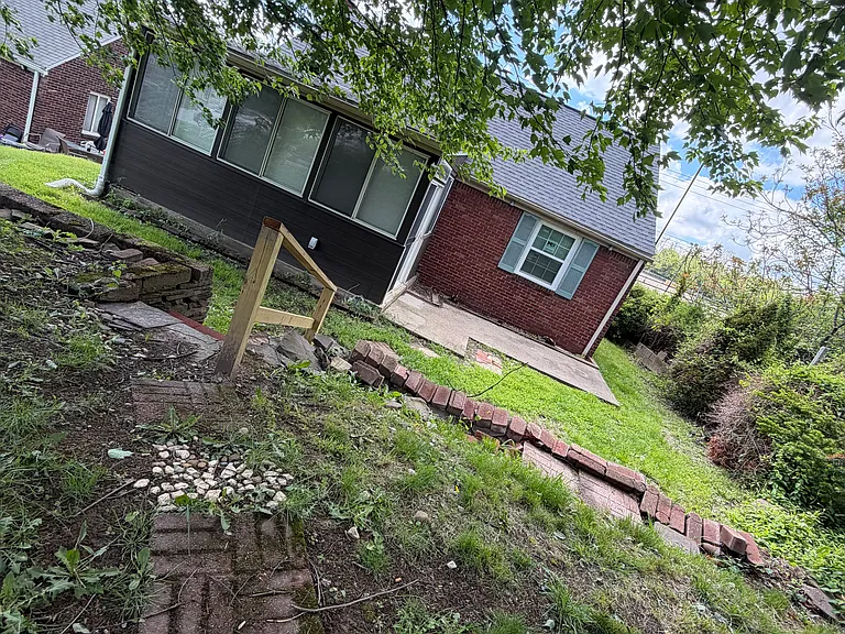 622 E Pittsburgh McKeesport Blvd — Photo 13