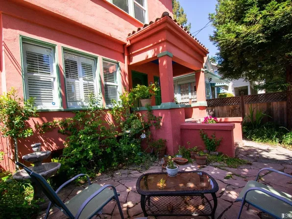 650 65th St, Oakland, CA 94609