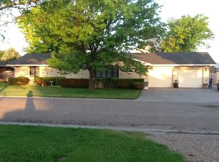 3232 Sunset Dr, Goodland, KS 67735