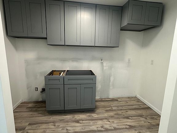 2nd image of 1006 Boynton Ave Floor 2