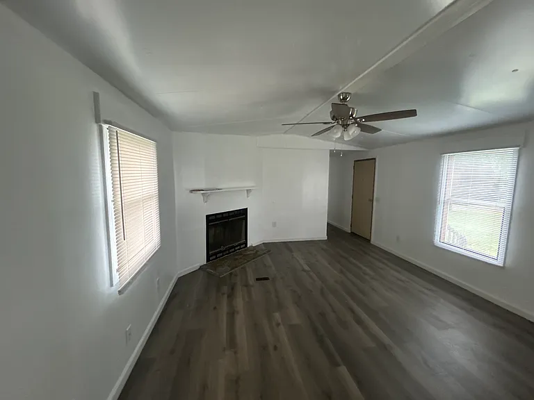 2654 Frye Bridge Rd — Photo 8
