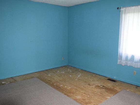 5th image of 1021 Dry Horse Ct