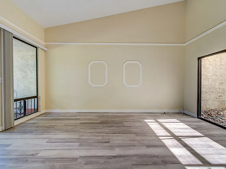 2574 Pera Cir — Photo 32