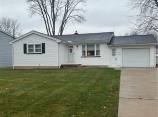 1778 Nova Ln, Poland, OH 44514