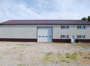 3760 Holland Rd E, Huntingburg, IN 47542