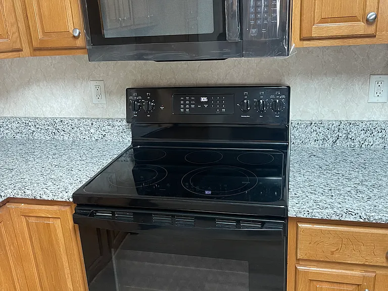 14268 Shelby Cir — Photo 12