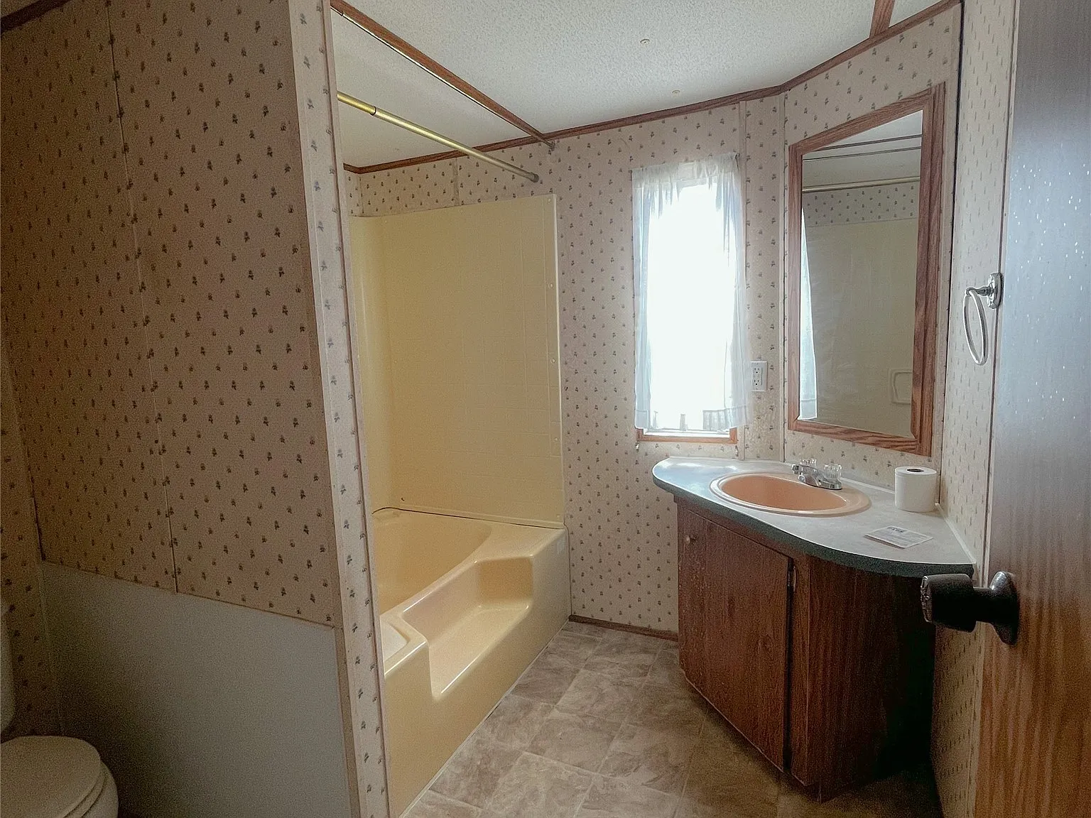 2 bed, 2.0 bath, 840 sqft, $875 — Photo 4