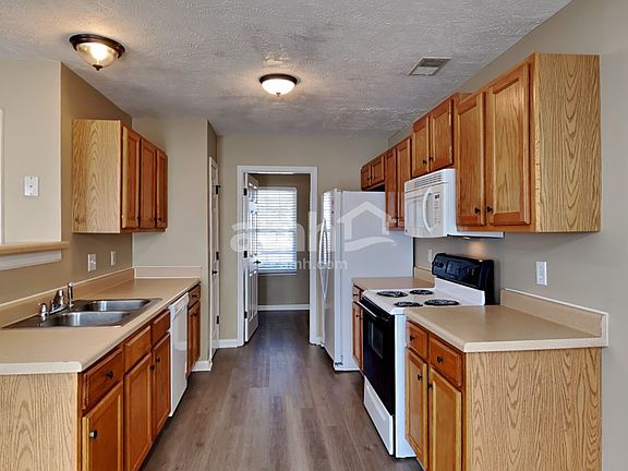 4th image of 4861 Nina Marie Ave