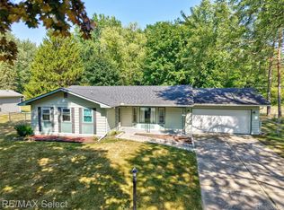 7439 Ironwood Dr, Swartz Creek, MI 48473