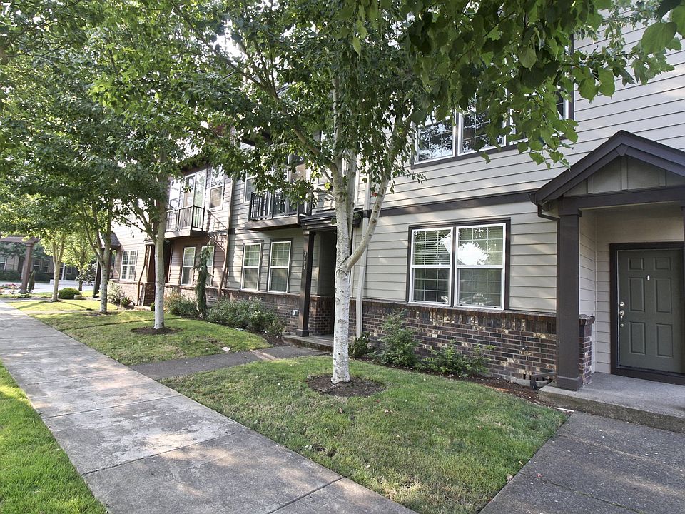 1st image of 3499 SE Pepperwood Way