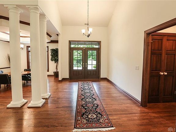 4th image of 1348 Courtyard Pl