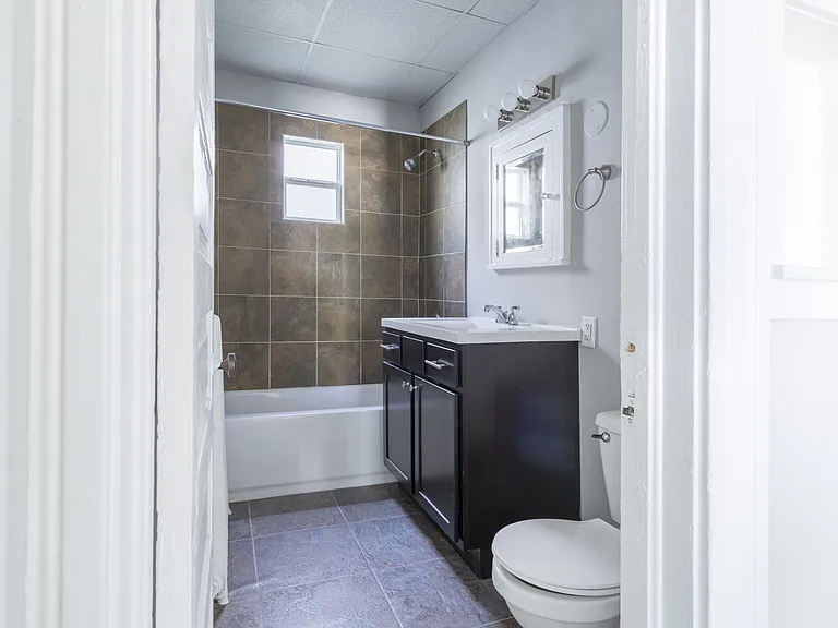 2226 Glenwood Ave — Photo 19