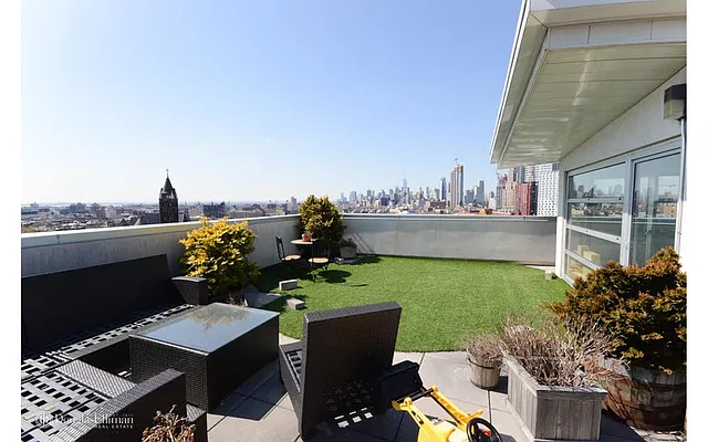 Rented by Douglas Elliman | media 15