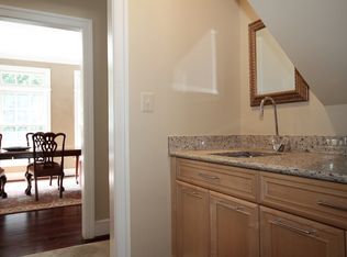 10102 Cottesmore Ct, Great Falls, VA 22066