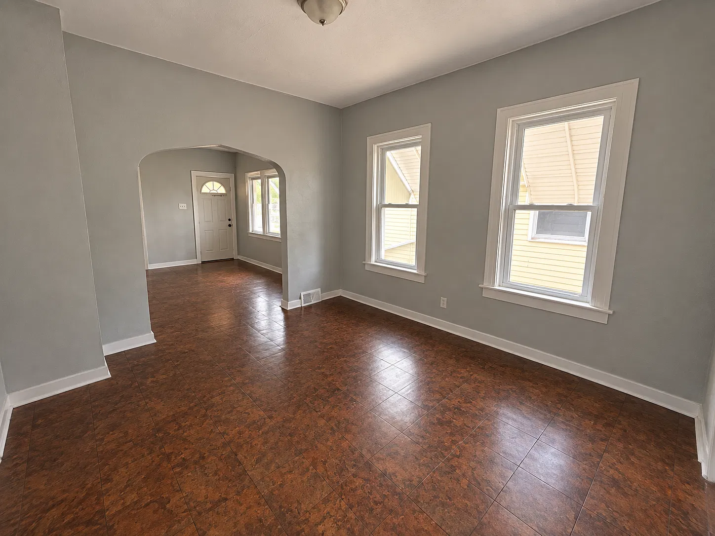 2 bed, 1380 sqft, $950 — Photo 1