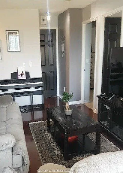 23 Oneida Cres #411 — Photo 27