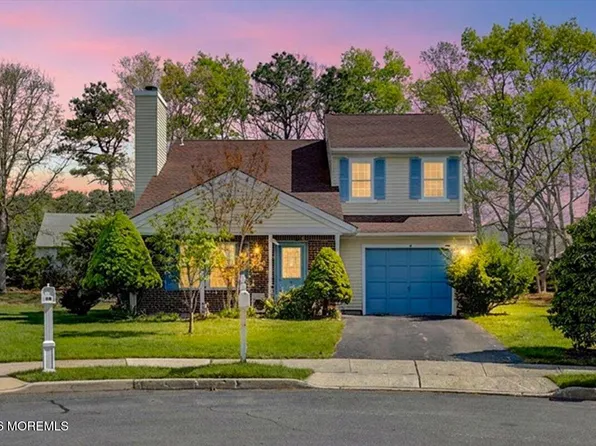 14 Bellwood Court, Barnegat, NJ 08005