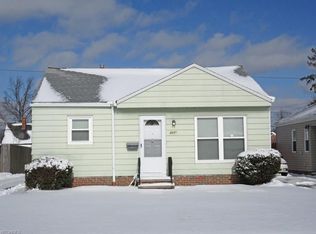 3330 Center Dr, Parma, OH
