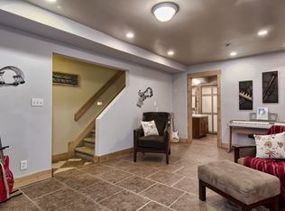 152 Skyline Ln, Woodland Park, CO 80863