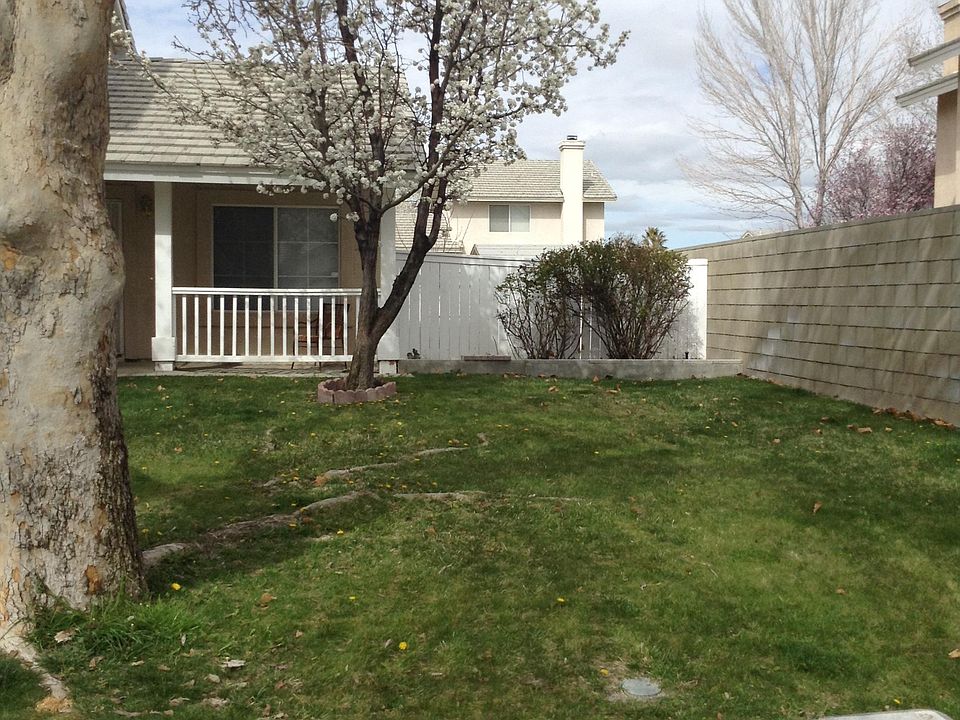 2nd image of 44645 Tarragon Dr