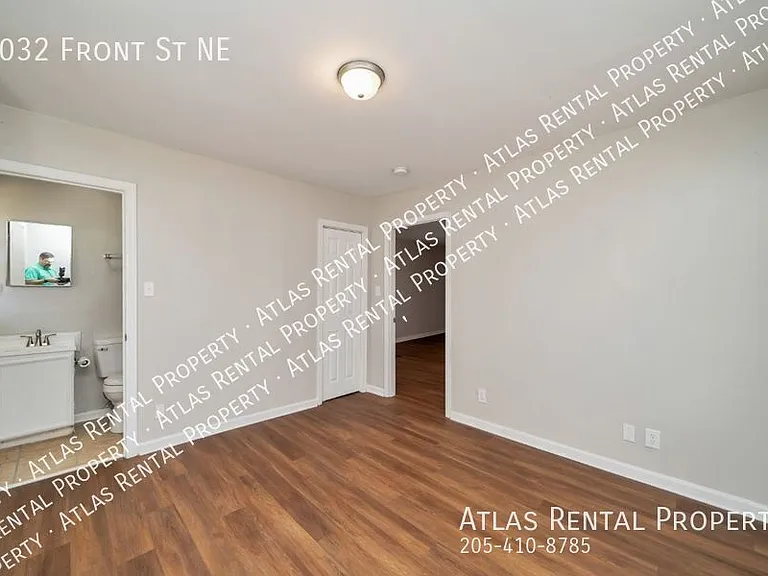2032 Front St NE — Photo 19