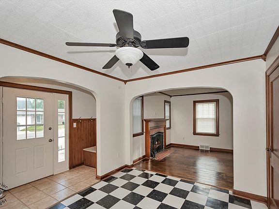 4th image of 617 Dekalb Ave
