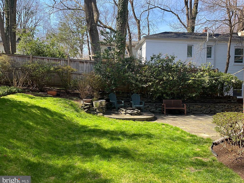 2nd image of 10308 Brookmoor Dr