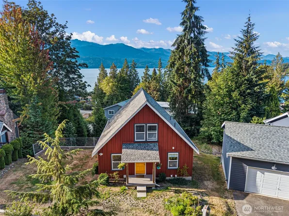 24688 W Holly View Drive, Seabeck, WA 98380