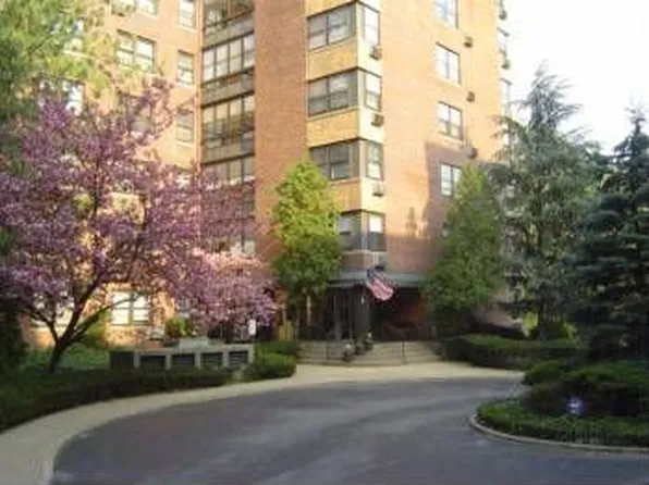 80 W Baltimore Ave, Lansdowne, PA 19050