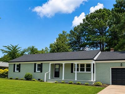 704 Lord Nelson Dr, Virginia Beach, VA, 23464